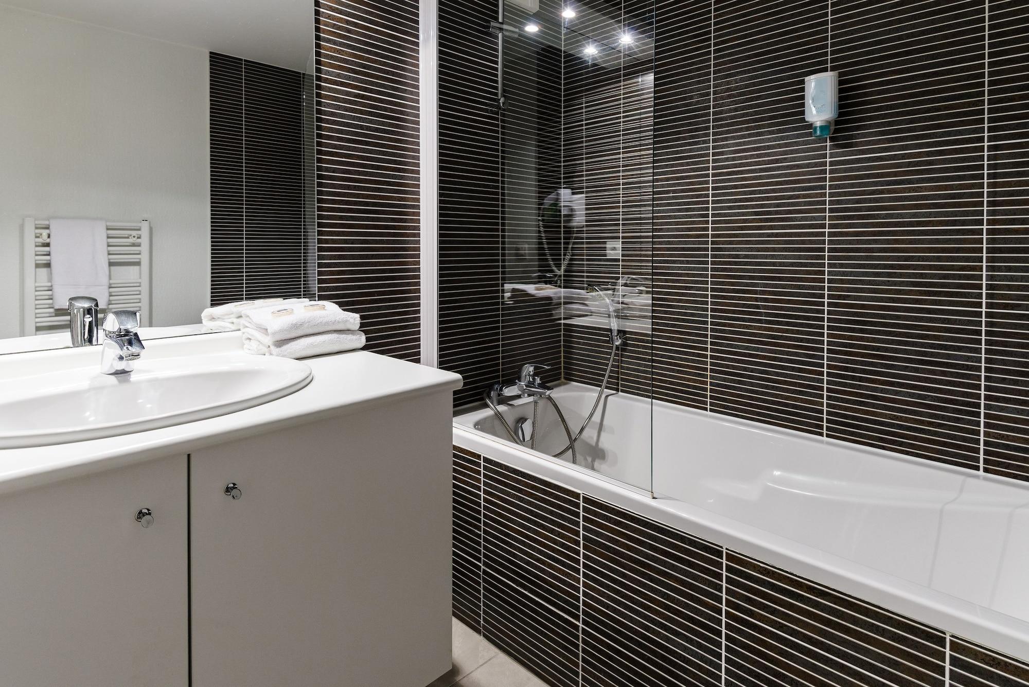 Lagrange Apart'Hotel Strasbourg Wilson Экстерьер фото